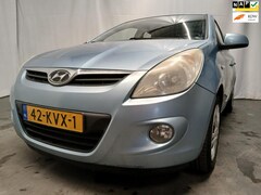 Hyundai i20 - 1.2i DynamicVersion - Airco - Export - Schade