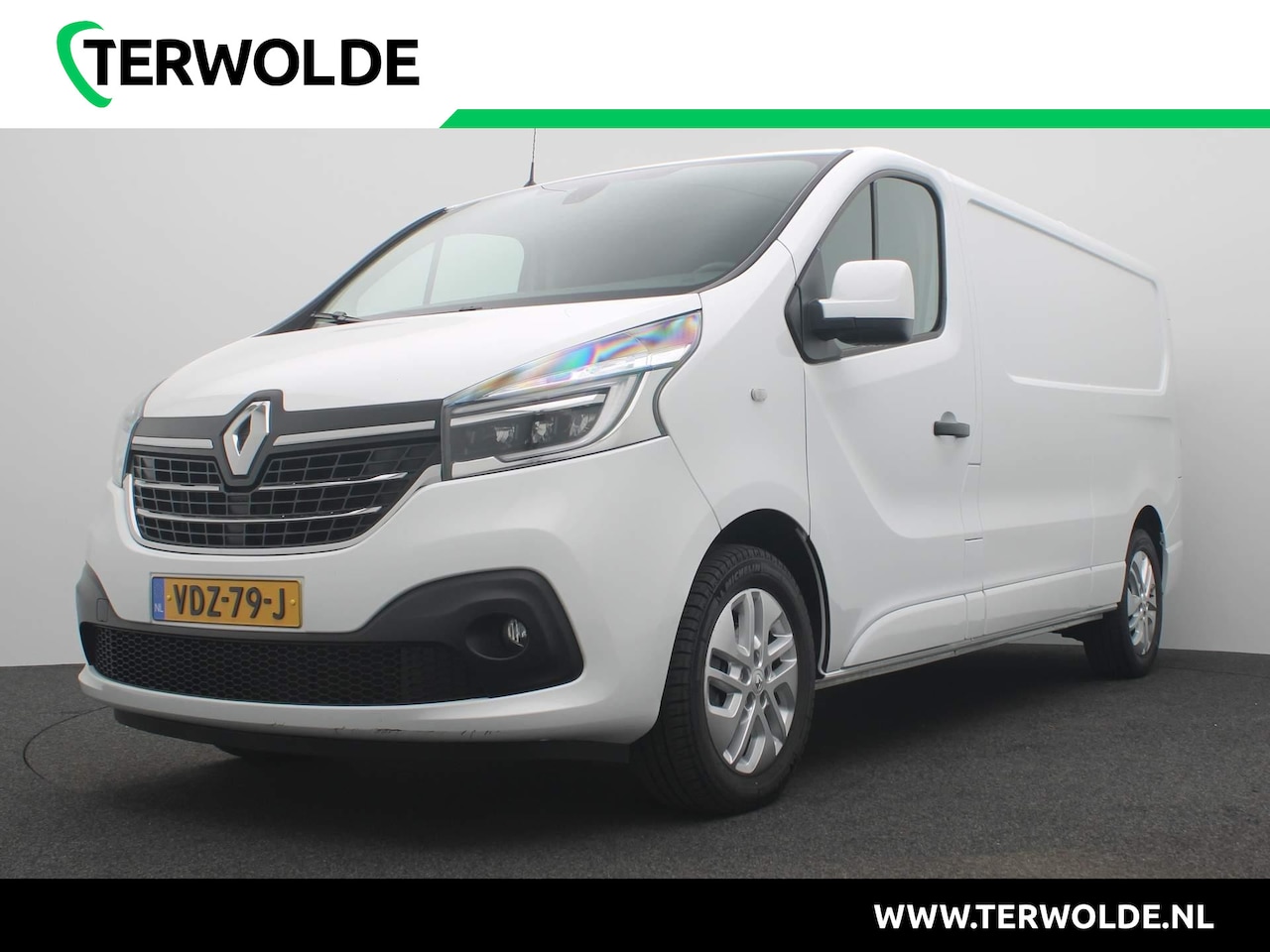 Renault Trafic - 2.0 dCi 170 T29 L2H1 Luxe | AUTOMAAT | Trekhaak | Navigatie | Climate Control | - AutoWereld.nl