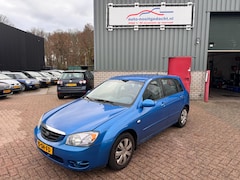 Kia Cerato - 1.6-16V LX