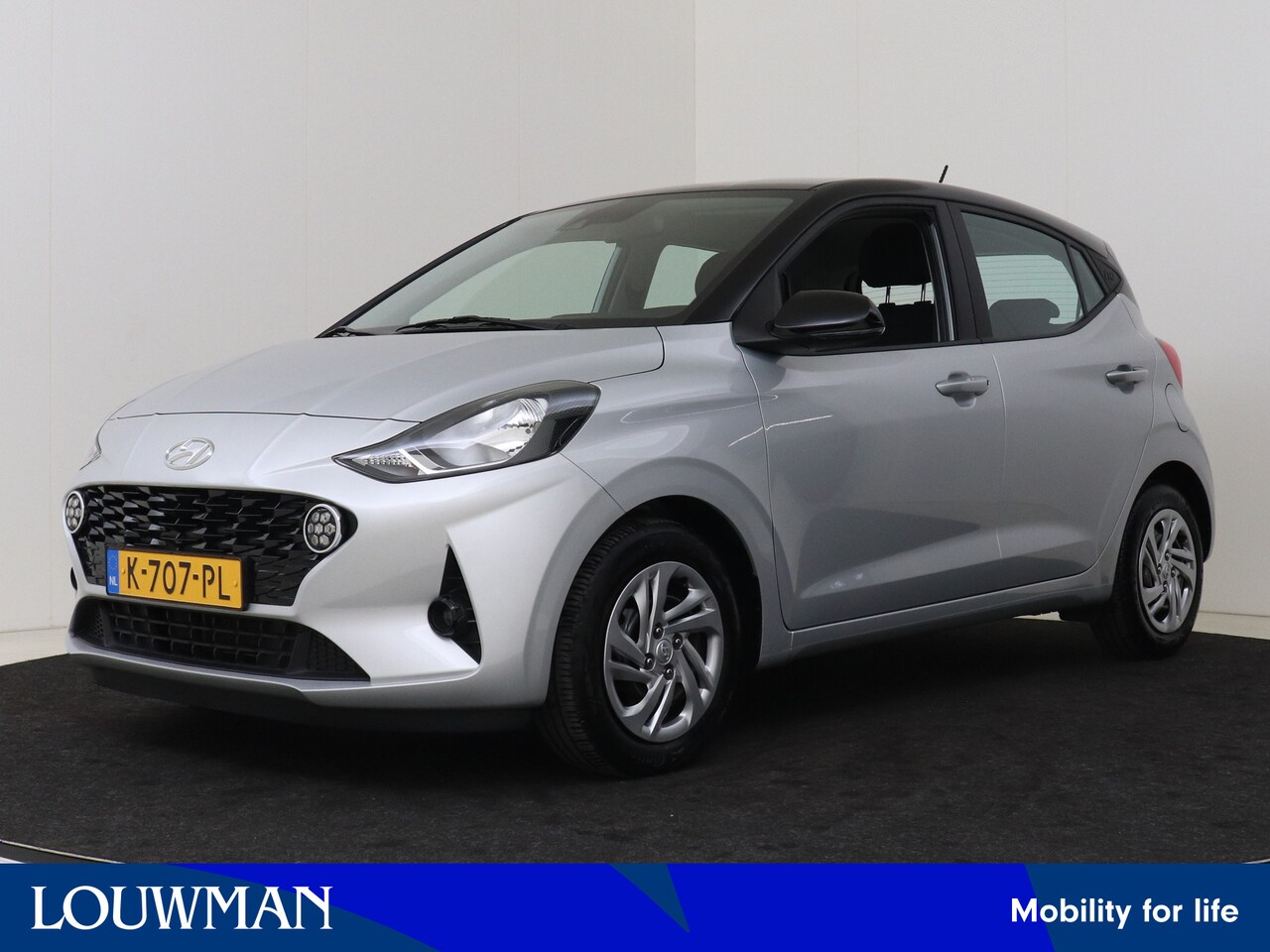 Hyundai i10 - 1.0 Comfort Smart 5-zits I Navigatie I Airco I Cruise Control I Camera I USB I Trekhaak Af - AutoWereld.nl