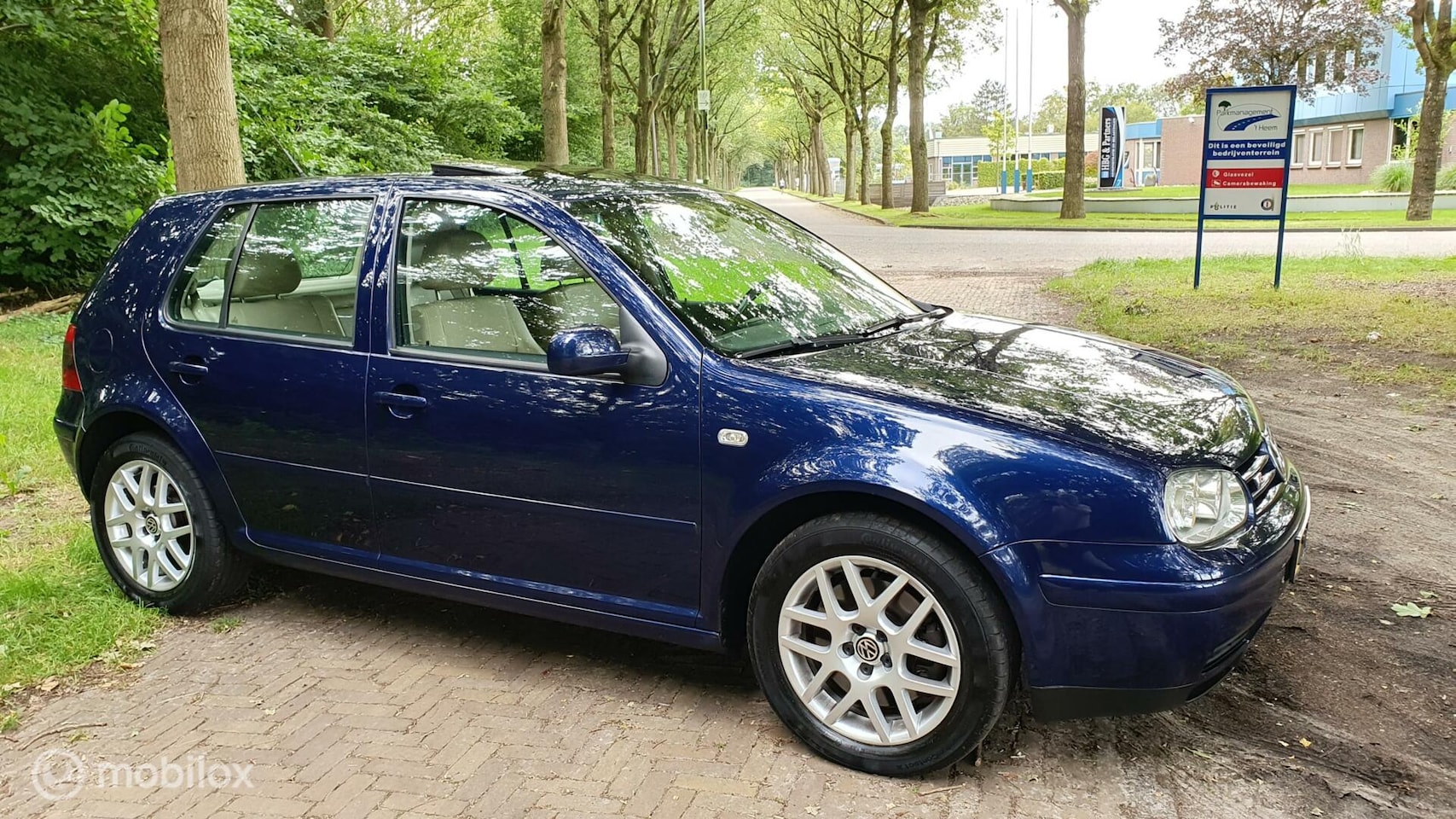 Volkswagen Golf - 2.3 V5 Highline 2.3 V5 Highline - AutoWereld.nl