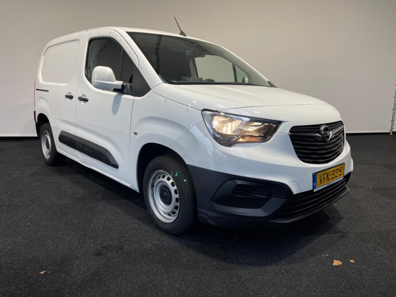 Opel Combo Tour - Combo L1H1 1.5 Diesel 102pk Edition Euro 6 - AutoWereld.nl