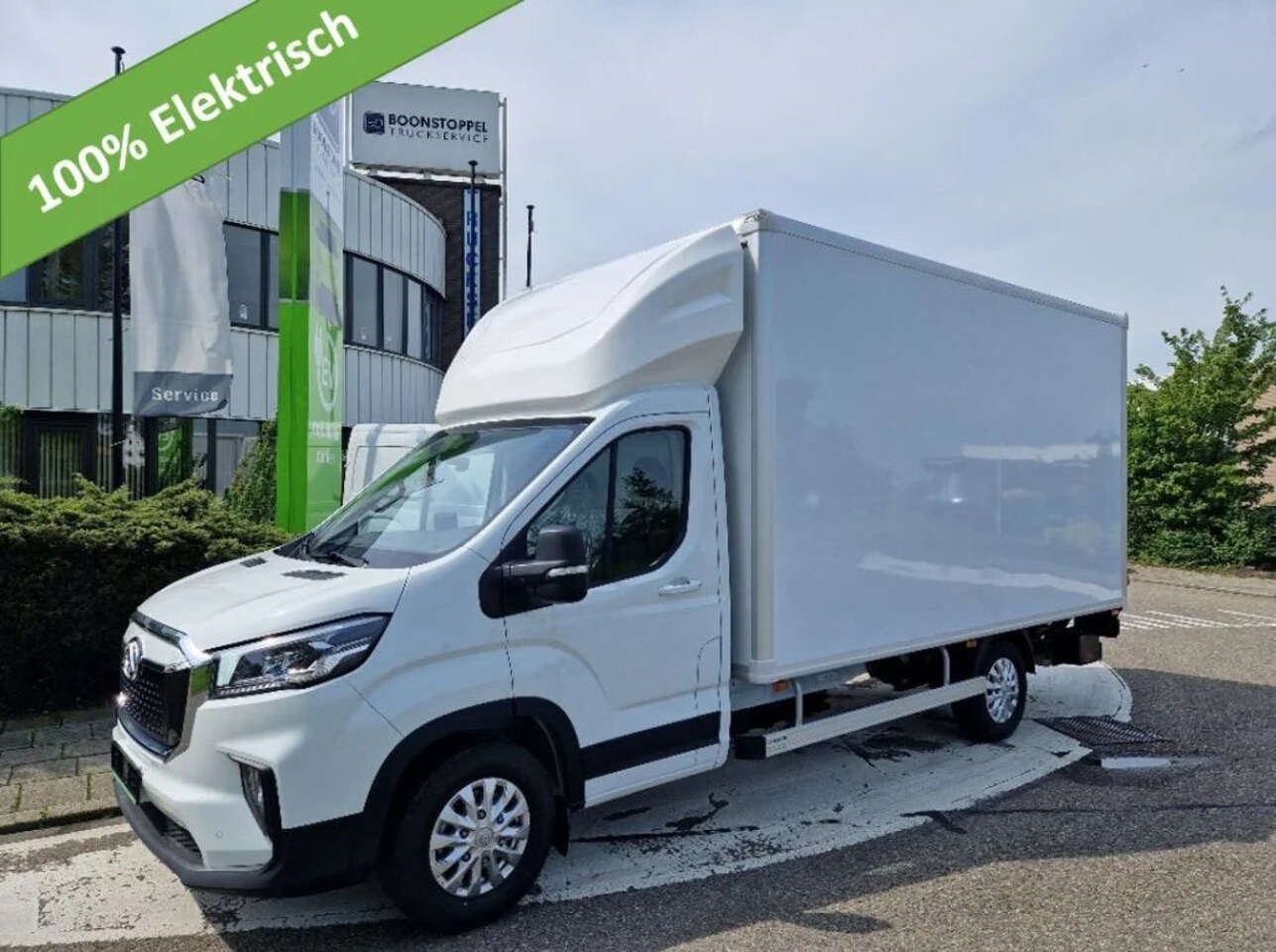 Maxus eDeliver 9 - E-Deliver CC L4 100% Elektrisch bakwagen met laadklep - AutoWereld.nl