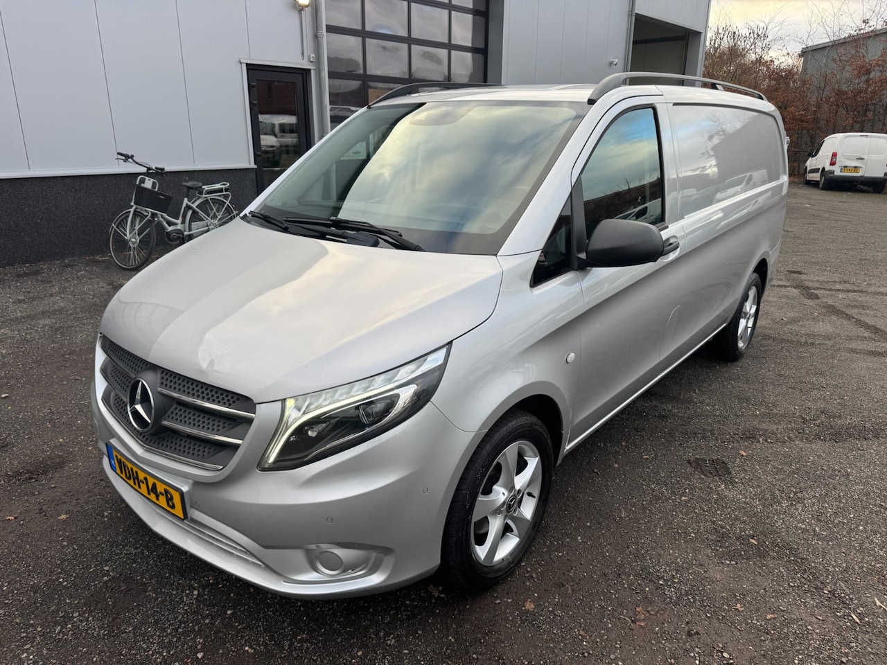 Mercedes-Benz Vito - 114 CDI L2H1 Cruise / Navi / Trekhaak / PDC - AutoWereld.nl