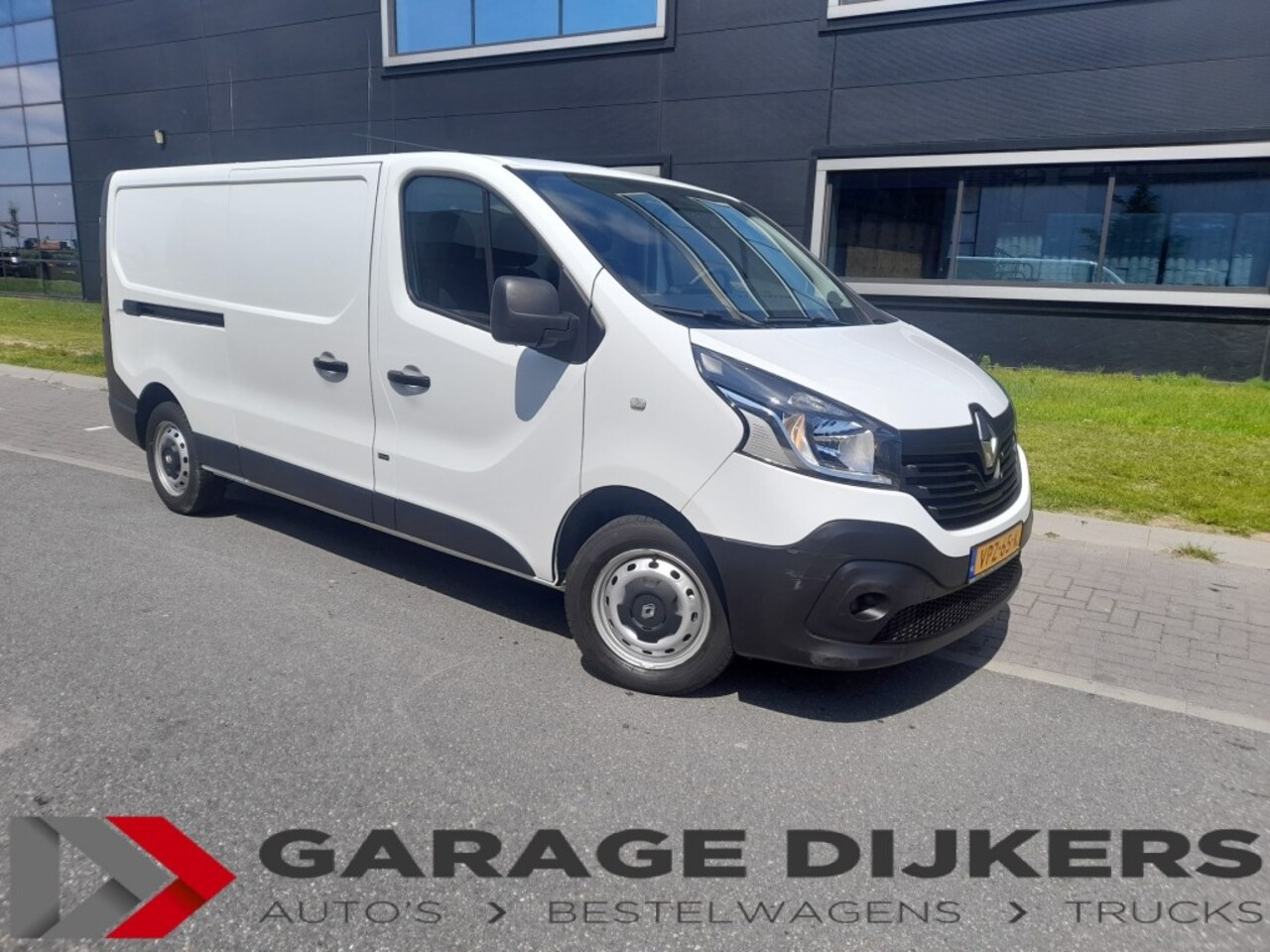 Renault Trafic - 1,6  DCI Euro6 L2H1 Airco Betimmering Laadruimte - AutoWereld.nl