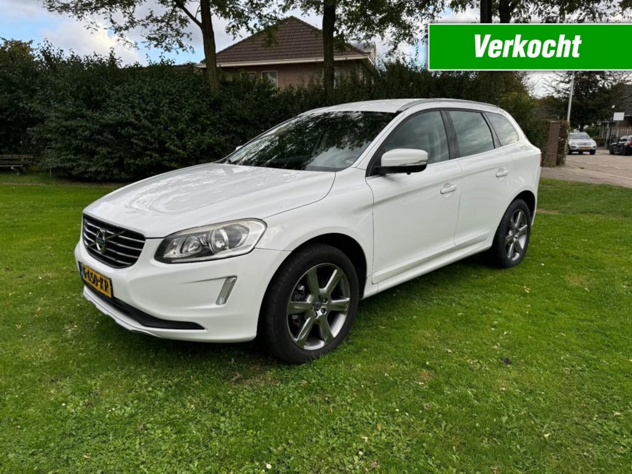 Volvo XC60 - 2.0 T5 FWD Summum / Facelift / leder / Camera / Memory stoel - AutoWereld.nl