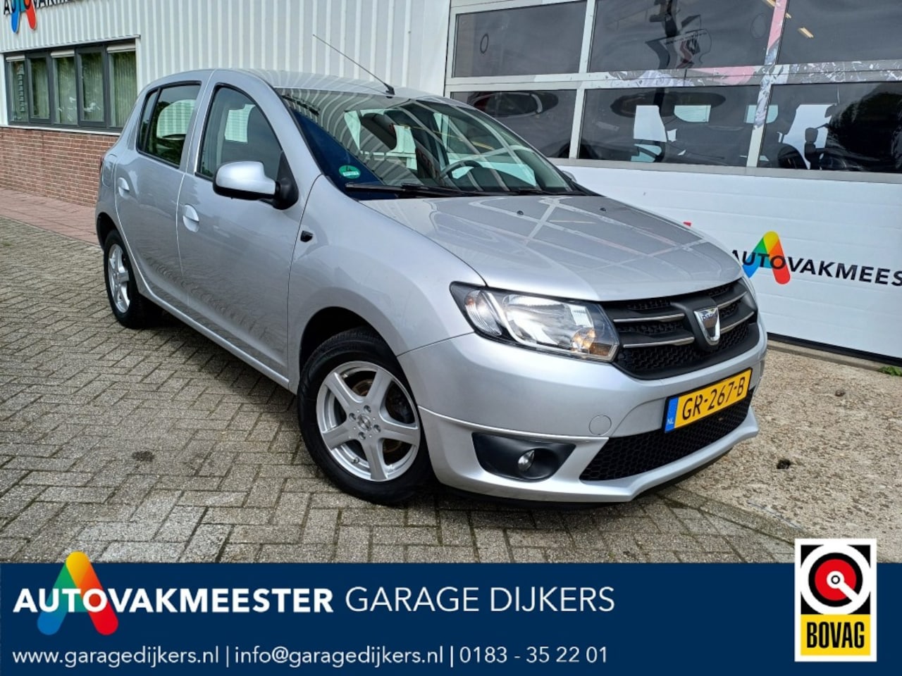 Dacia Sandero - 0,9 TCE Laureate 5Drs Airco, Navi, Trekhaak - AutoWereld.nl