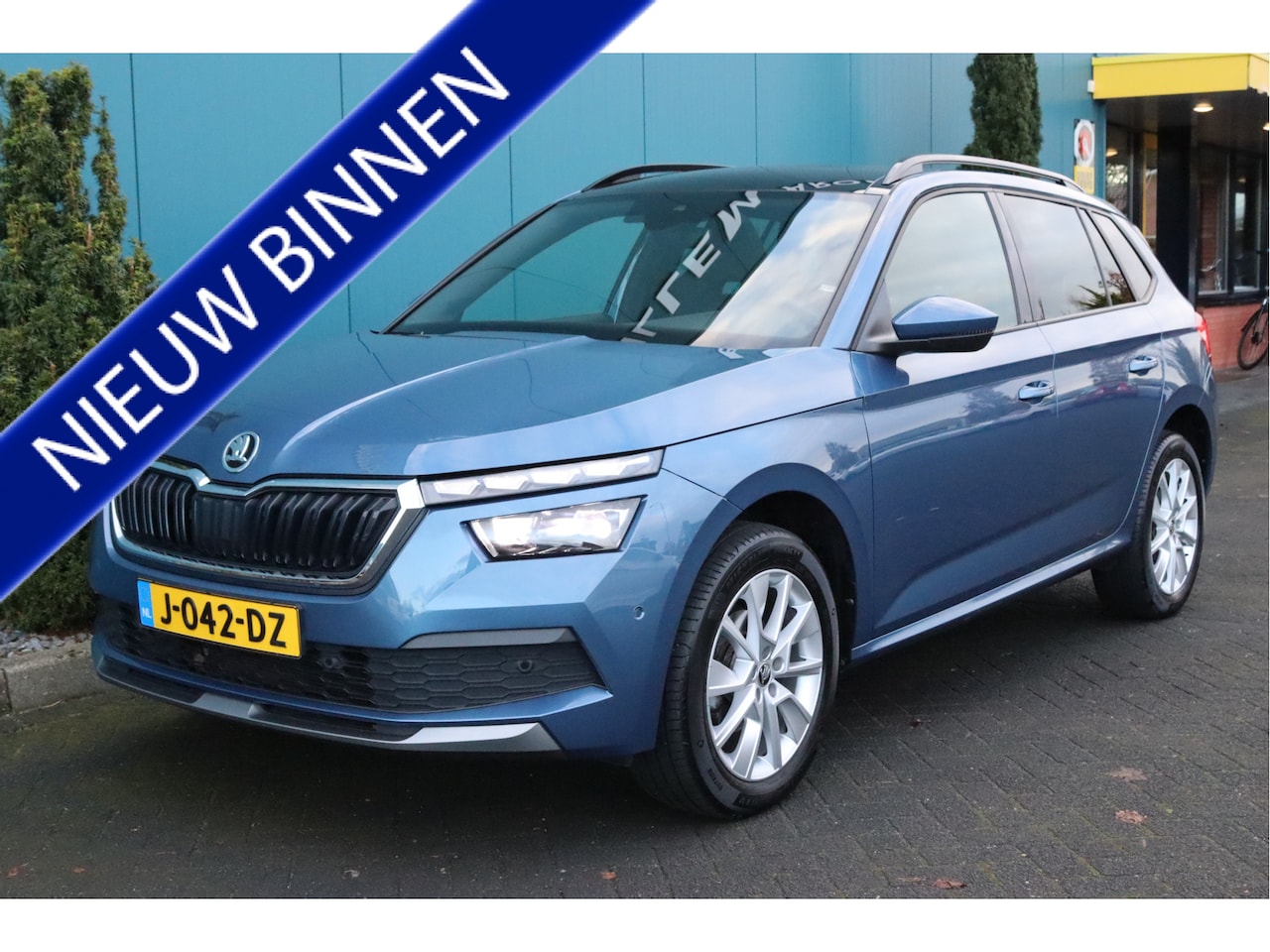 Skoda Kamiq - 1.0 TSI Sport Business PANO/DIGI.DASHB/TREK.UITKL/CRUISE/FULL.LED/CARPLAY/ELEK.A.KLEP/ECC/ - AutoWereld.nl