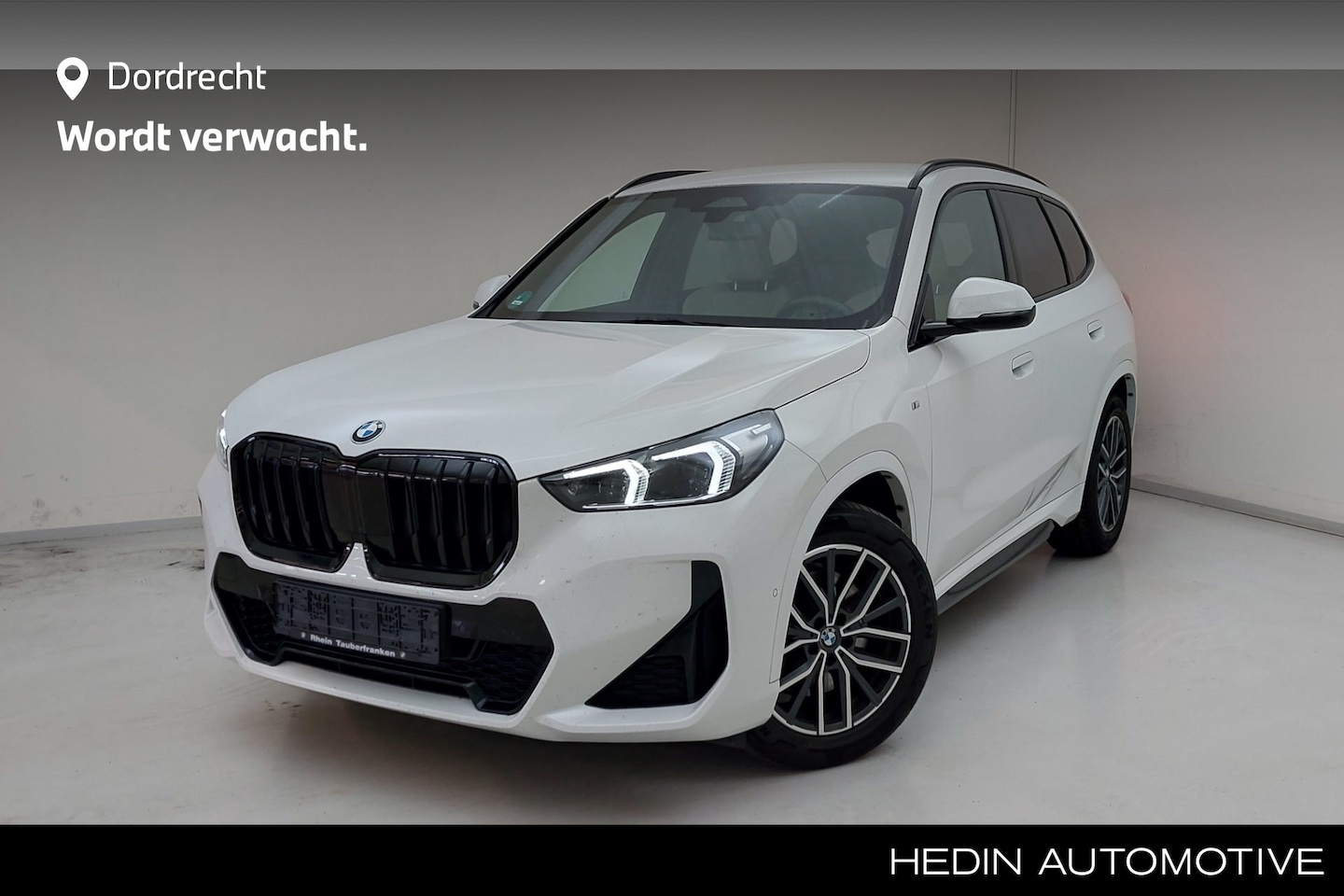 BMW X1 - xDrive23i M-Sport | Stoel/Stuurverwarming | Adaptief onderstel | 18" - AutoWereld.nl