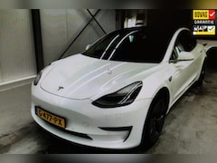 Tesla Model 3 - 60 kWh RWD / AUTOPILOT / 1e EIG / TREKHAAK / LEER / PANODAK / INCL.BTW