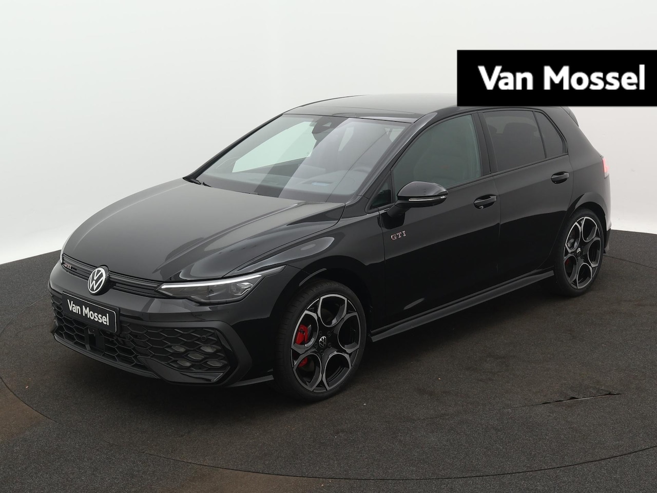 Volkswagen Golf - 2.0 TSI GTI 265 PK | Black style | Apple Carplay | 19" velgen Queenstown | Harman Kardon | - AutoWereld.nl