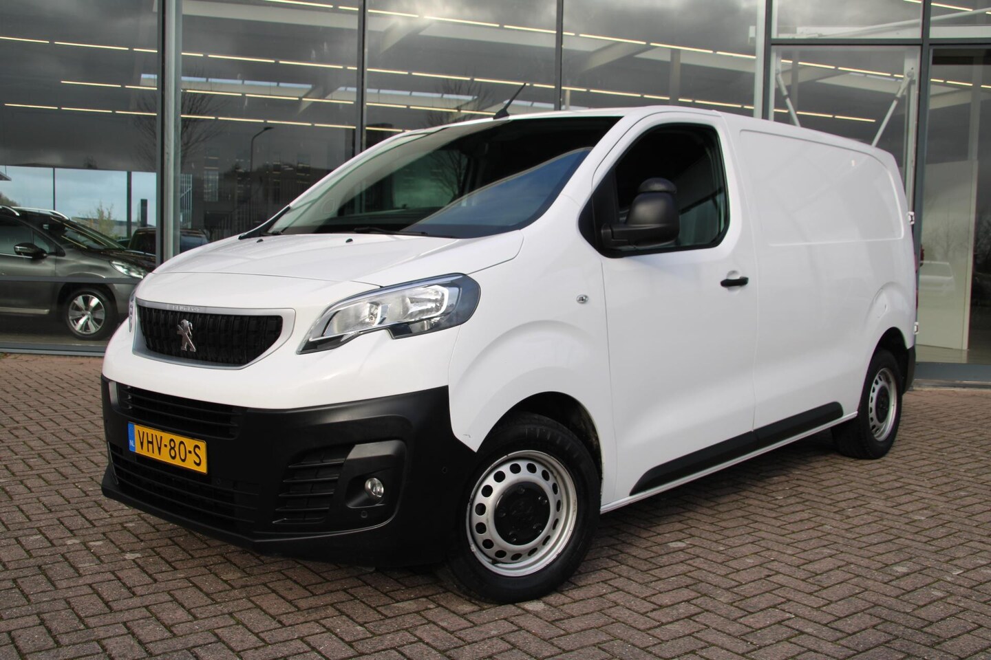 Peugeot Expert - 2.0 BlueHDI 120pk L2 Premium - AutoWereld.nl