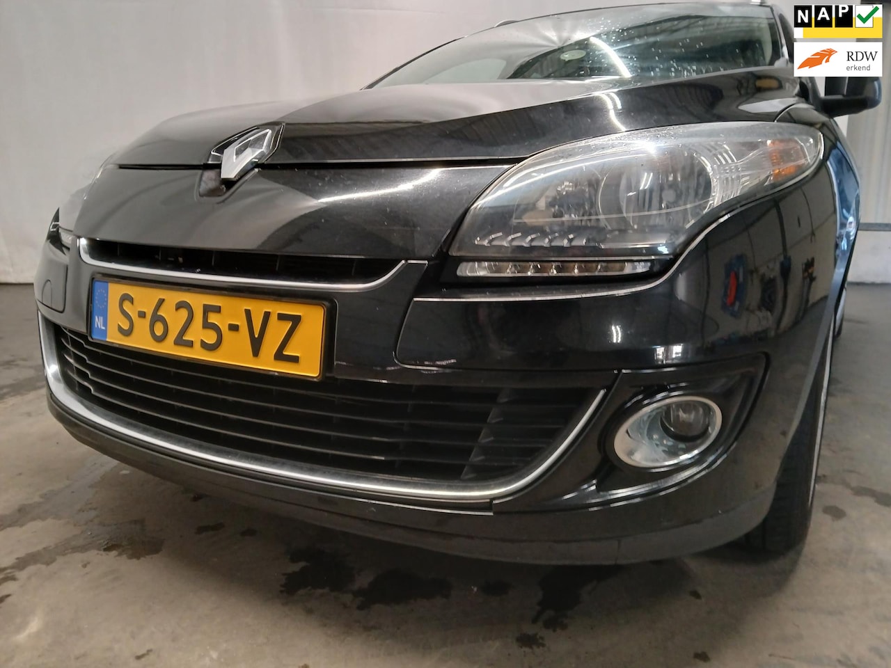 Renault Mégane Estate - 1.2 TCe Expression - airco - Export - Motor rookt - AutoWereld.nl