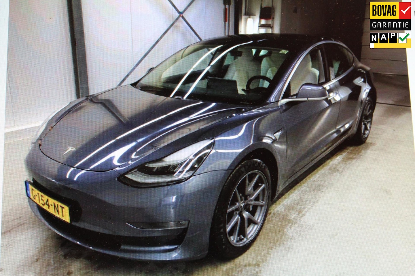 Tesla Model 3 - Long Range RWD Long Range AWD 75 kWh AUTOPILOT/ WIT LEER / PANODAK / INCL. BTW - AutoWereld.nl