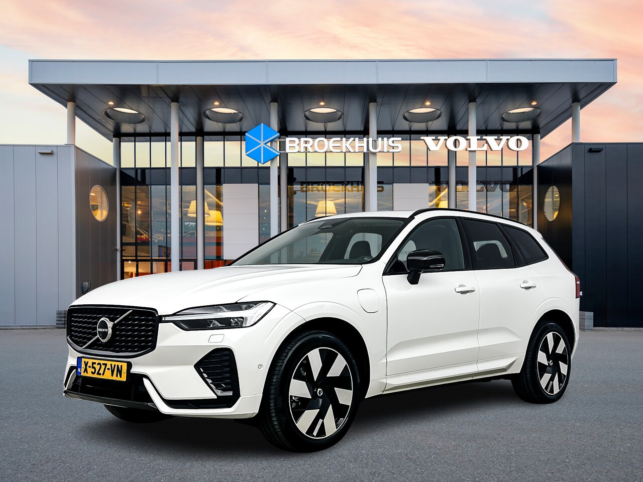 Volvo XC60 - Recharge T6 AWD Plus Dark | 20" | Nappa leder | Ventileerbare massagestoelen | Full LED | - AutoWereld.nl