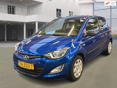 Hyundai i20 - 1.2i First Edition AIRCO 2 X SLEUTELS ELEC.PAKET