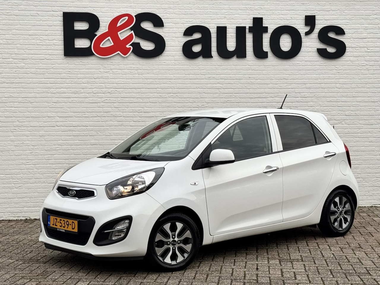 Kia Picanto - 1.0 CVVT ComfortPlusLine Navigator Airco Cruise control Bleutooth - AutoWereld.nl