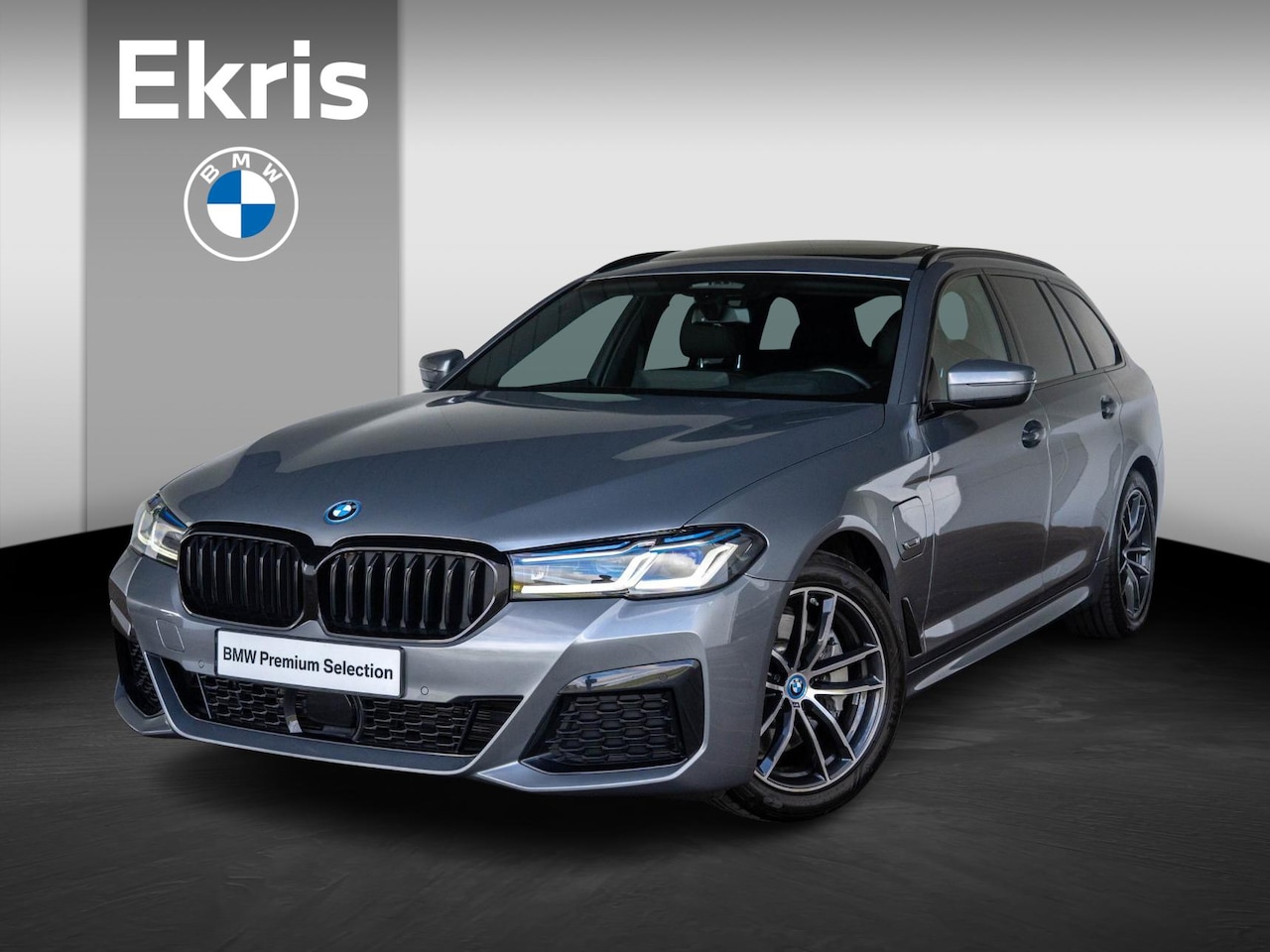 BMW 5-serie Touring - 530e High Executive Model M Sport | 	Glazen panoramadak | Driving Assistant Professional | - AutoWereld.nl