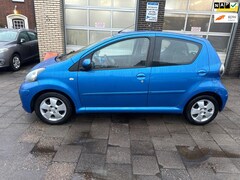 Toyota Aygo - 1.0-12V Dynamic Blue