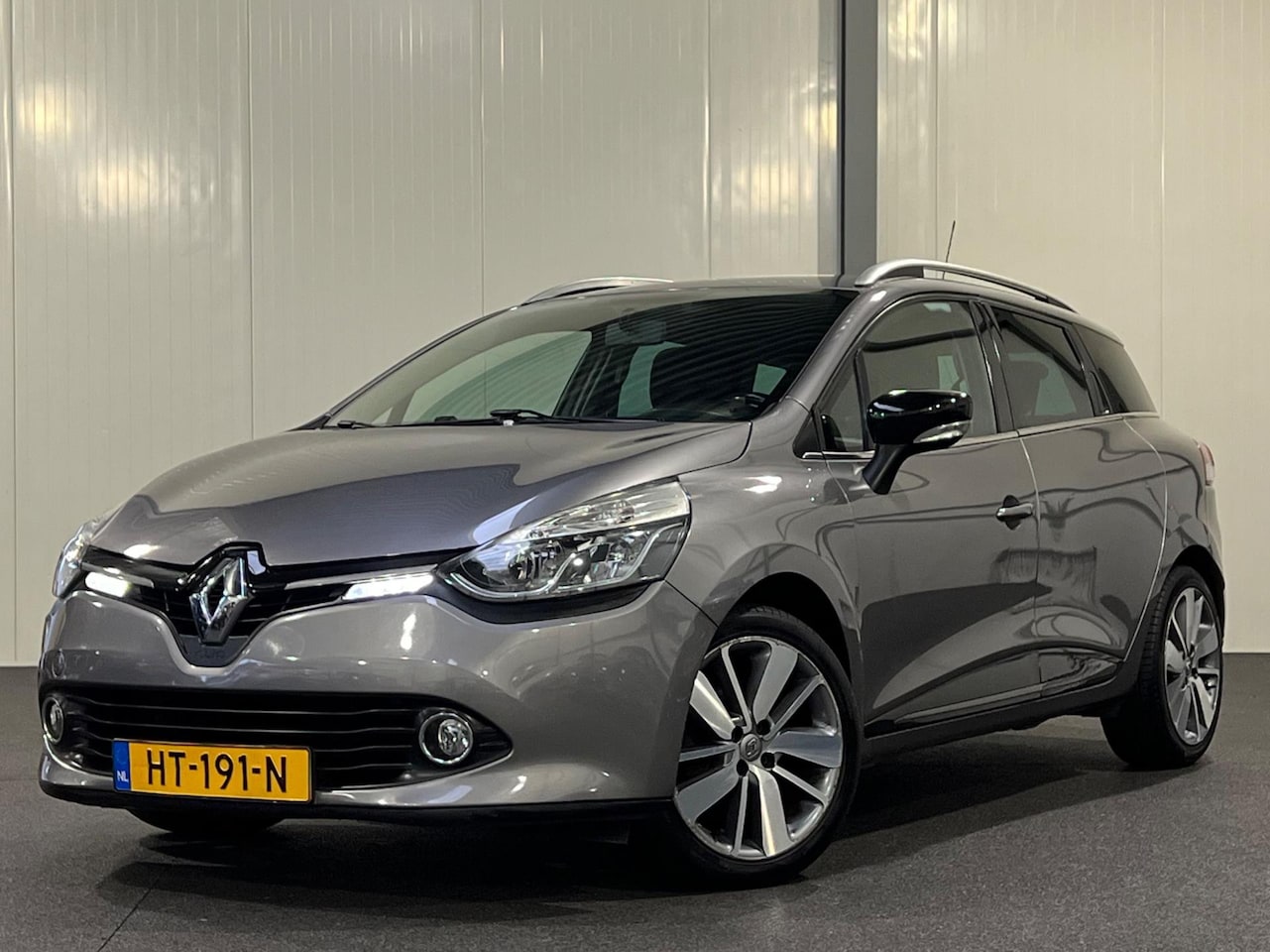 Renault Clio Estate - 1.5 dCi ECO Night&Day [ NAP trekhaak LM ] - AutoWereld.nl