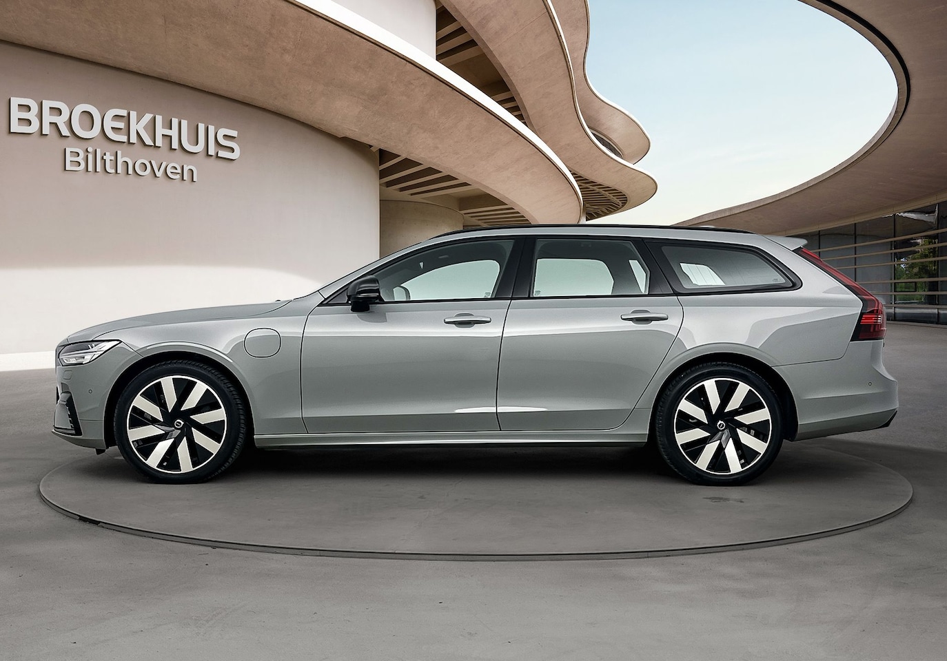 Volvo V90 - 2.0 T6 Recharge Ultimate Dark | | Luchtvering | Bowers & Wilkins | 360 Camera | Elektr. Tr - AutoWereld.nl