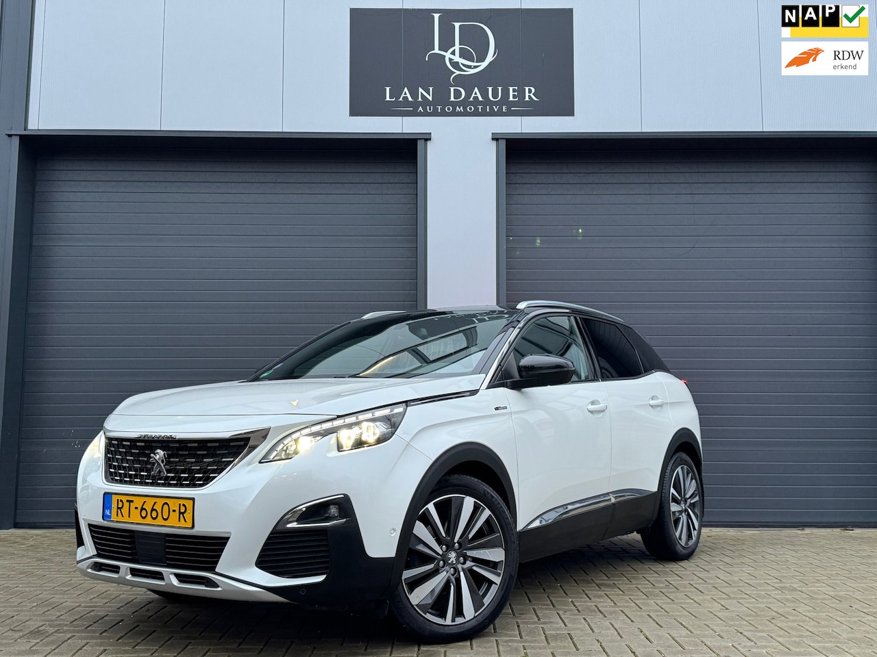 Peugeot 3008 - 1.6 GT Line ACTIE / Schuifdak / Massage / VOL ! - AutoWereld.nl