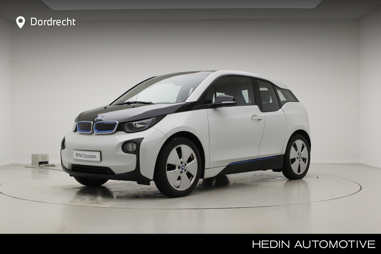 BMW i3 - Basis Comfort 22 kWh | Warmte Pomp | Snellader | Navi | Subsidie mogelijk! - AutoWereld.nl