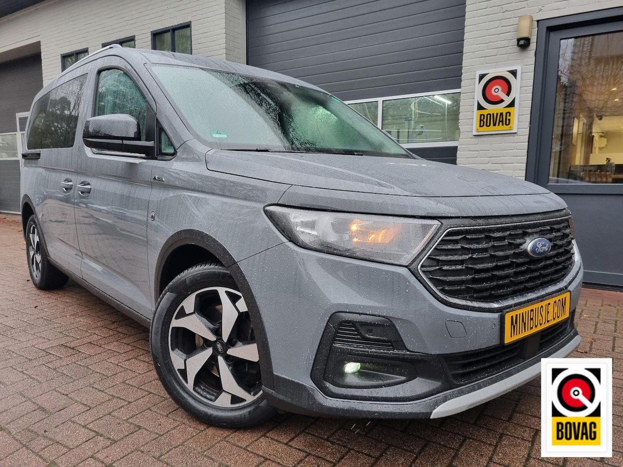 Ford Tourneo Connect - Long 1.5 EcoBoost NAVI / WINTERPAKKET / CRUISE / PDC - AutoWereld.nl