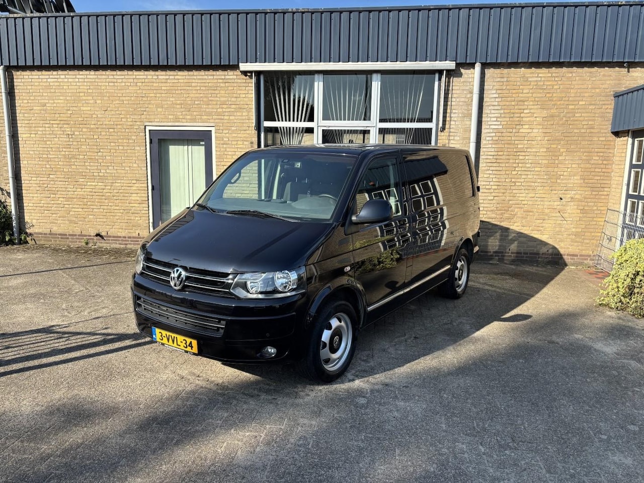 Volkswagen Transporter - 2.0 TDI L1H1 DC Comfortline 2.0 TDI L1H1 DC Comfortline - AutoWereld.nl