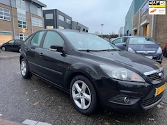 Ford Focus - 1.6 Comfort 5 deurs zeer nette auto