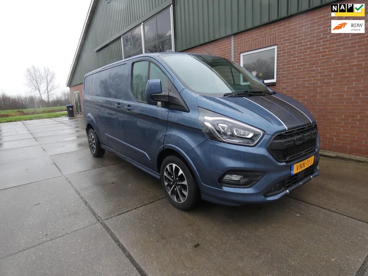 Ford Transit Custom - 320 2.0 TDCI L2H1 Sport*navi/camera*xenon - AutoWereld.nl