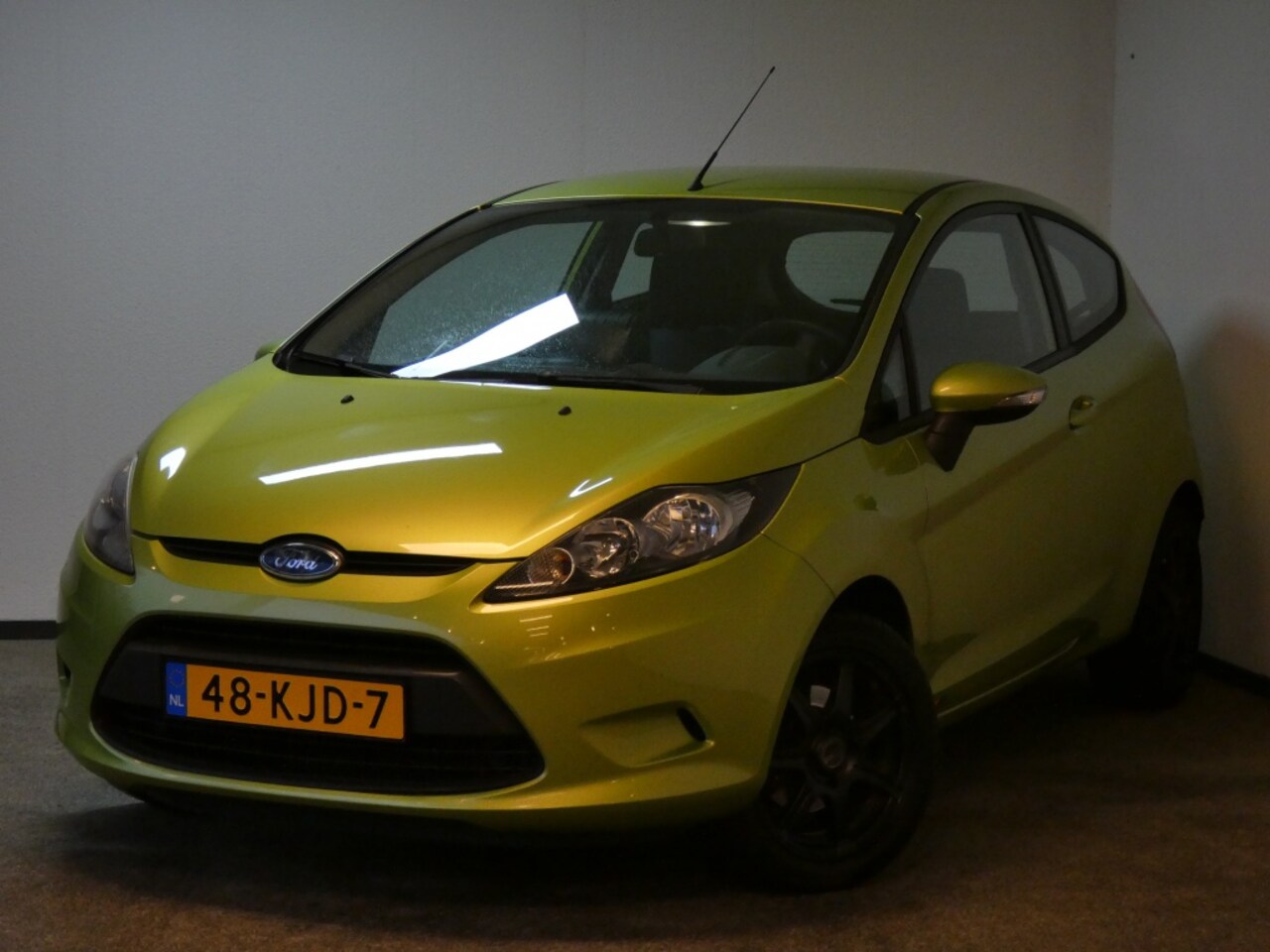 Ford Fiesta - 1.25 Trend Nwe APK airco - AutoWereld.nl