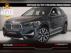 BMW X1 - sDrive20i VDL Nedcar Edition | Leder | Open dak | Trekhaak | Elektrische Achterklep |