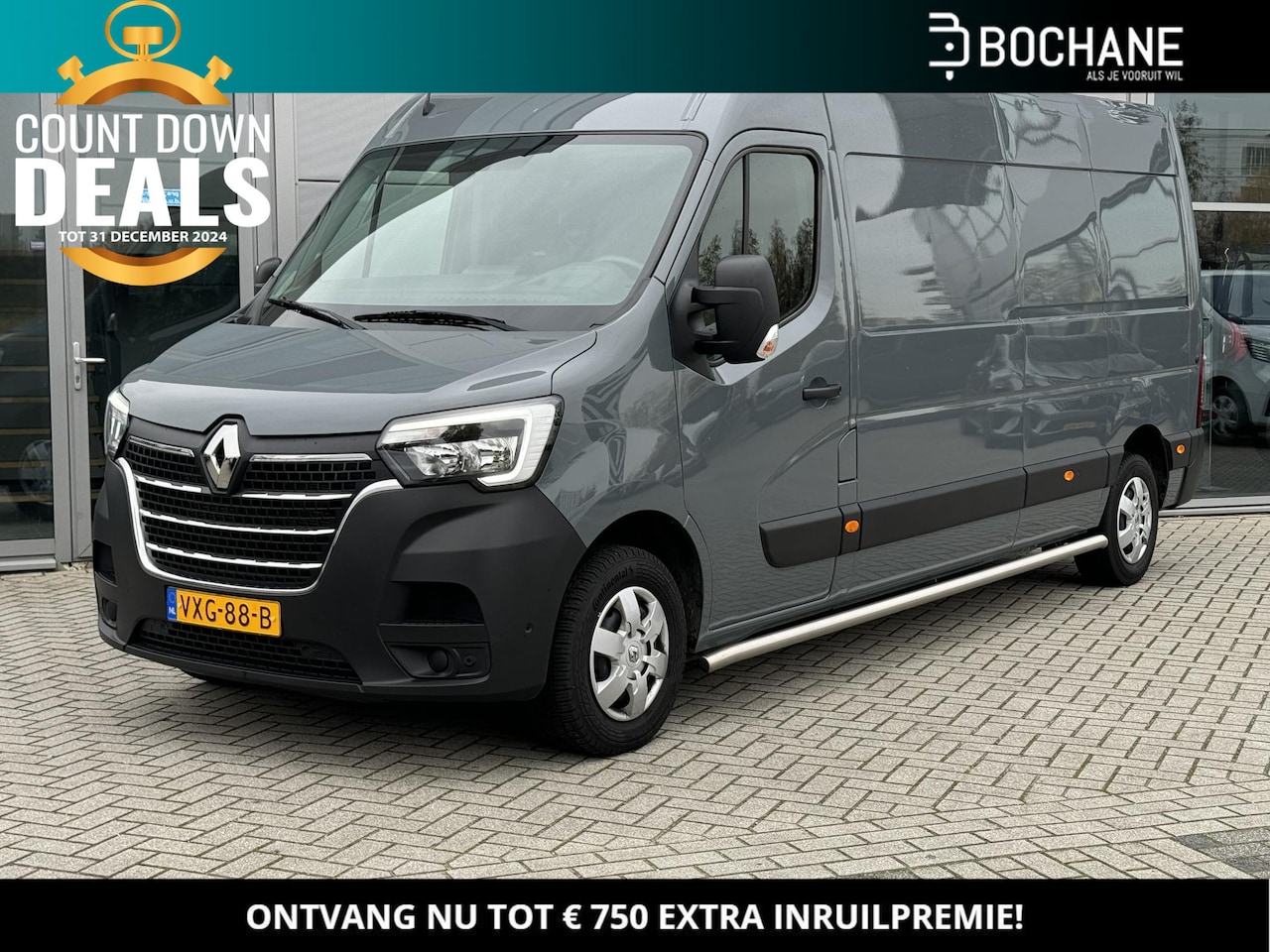 Renault Master - 2.3 dCi 150 T35 L3H2 Work Edition | Betimmering | Sidebars | Trekhaak | All-Season banden - AutoWereld.nl