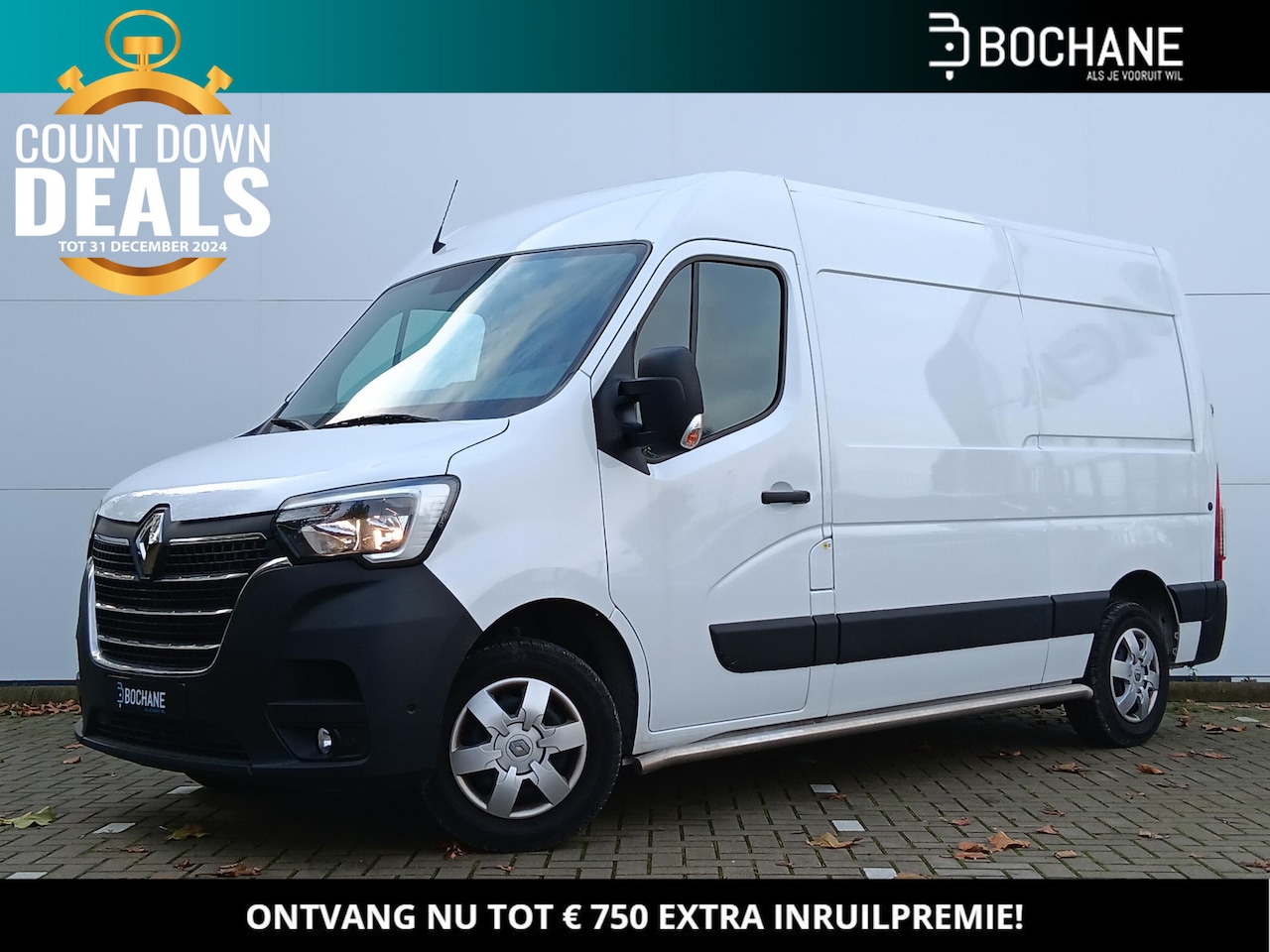 Renault Master - T35 2.3 dCi 135 L2H2 Work Edition EURO 6 / Navigatie / Trekhaak / Parkeersensoren + Camera - AutoWereld.nl