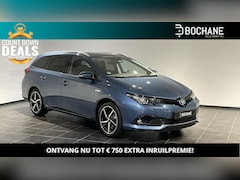 Toyota Auris Touring Sports - 1.8 Hybrid Dynamic Ultimate | Navigatie | Trekhaak | Panoramadak