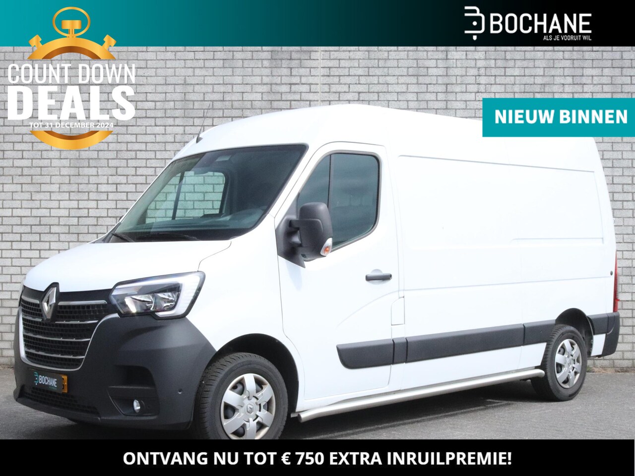 Renault Master - 2.3 dCi 135 T35 L2H2 Work Edition | Trekhaak | Betimmering | Sidebars | All-Season banden - AutoWereld.nl