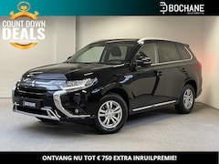 Mitsubishi Outlander - 2.4 PHEV Pure 4WD | TREKHAAK | CARPLAY | 1e-EIG. | CAMERA |