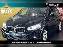 BMW 2-serie Active Tourer - 225xe Luxury | Navigatie | Head-Up Display | Trekhaak