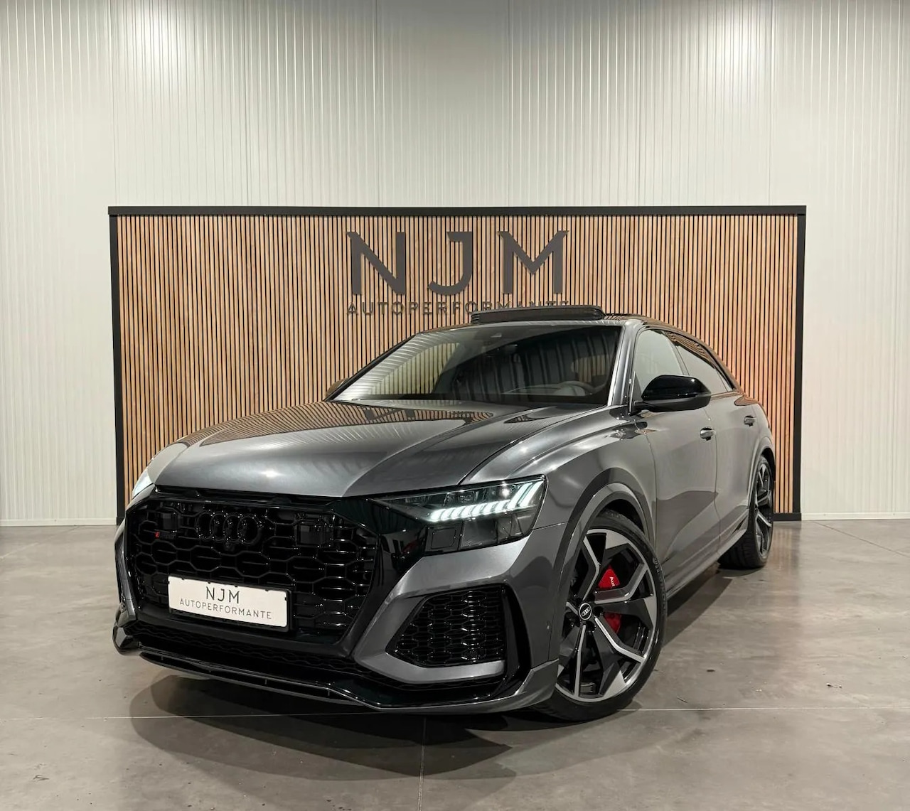 Audi RSQ8 - 4.0 TFSI quattro - AutoWereld.nl