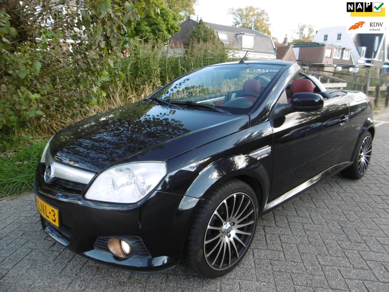 Opel Tigra TwinTop - 1.8-16V 125pk Leder Airco 78.000km NAP Historie - AutoWereld.nl