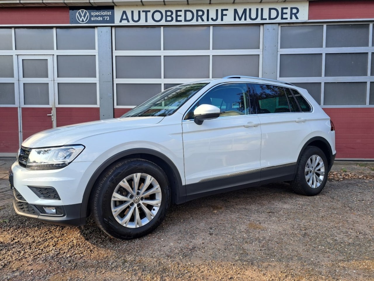 Volkswagen Tiguan - 1.4 TSI 125 Pk Comfortline Business LED koplampen Ecc Nav Pdc - AutoWereld.nl