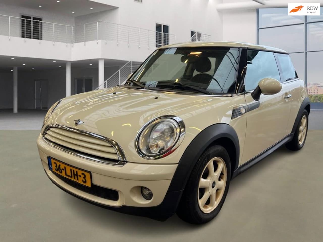 MINI One - Mini 1.6 MINIMALIST Business Line AIRCO 2 X SLEUTELS - AutoWereld.nl