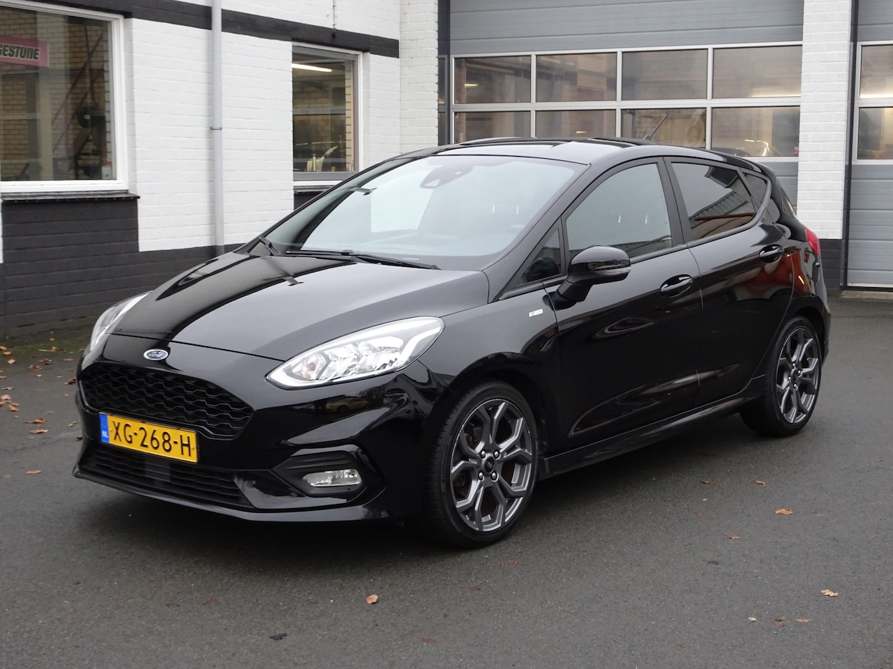 Ford Fiesta - 1.0 EcoBoost ST-Line Automatische airco, navigatie, cruise controle, parkeersensoren, lich - AutoWereld.nl