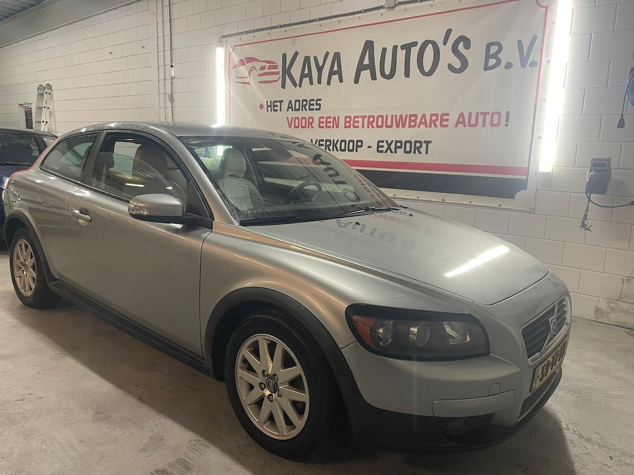 Volvo C30 - 2.0D/AIRCO/LEER/NIEUWE APK - AutoWereld.nl