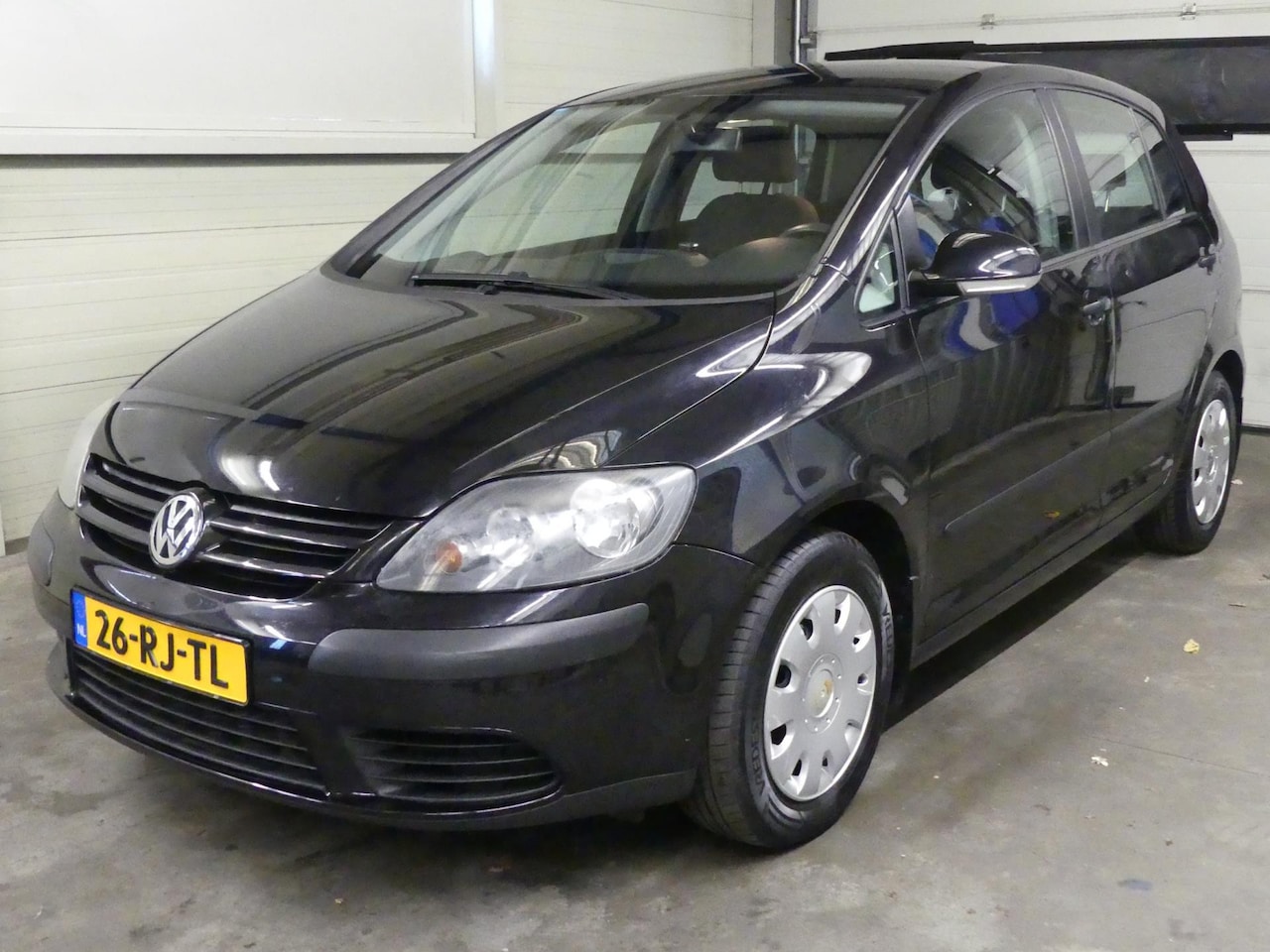 Volkswagen Golf Plus - 1.6 FSI Turijn - Airco - Mooie auto! - Trekhaak - AutoWereld.nl