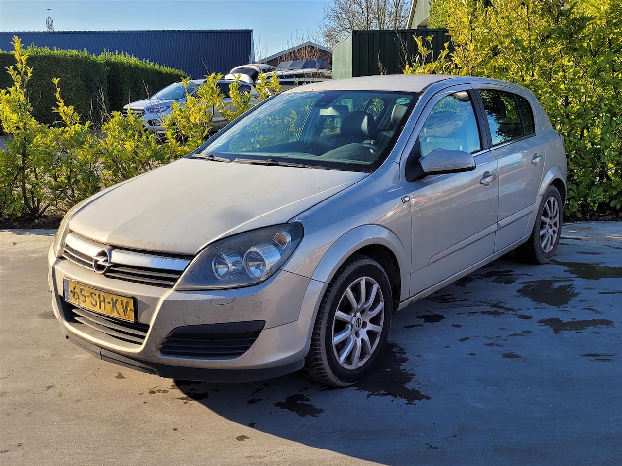 Opel Astra - 1.8 16V Cosmo | Climate Control | CV | Lichtmetalen velgen - AutoWereld.nl