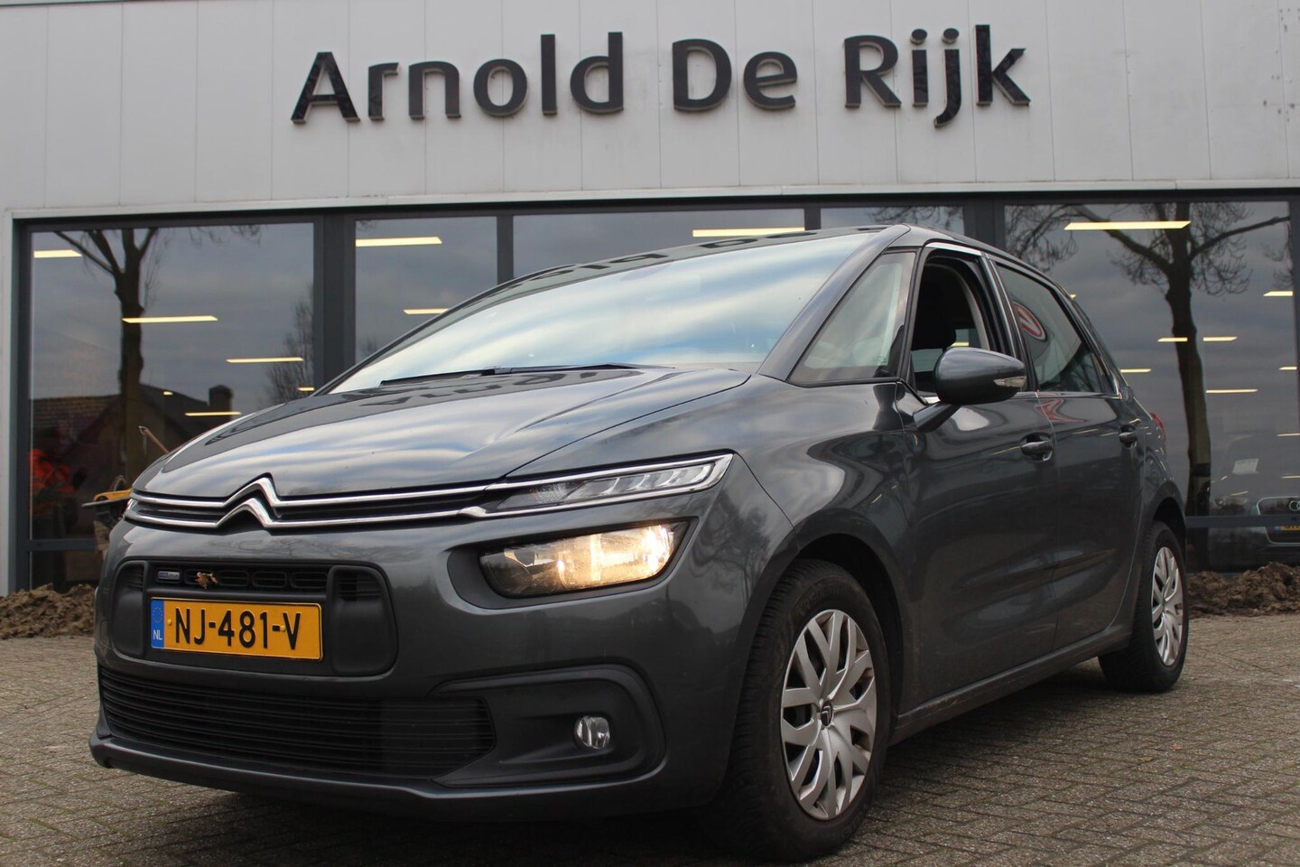 Citroën C4 Picasso - 1.2 PureTech Selection 1.2 PureTech Selection - AutoWereld.nl