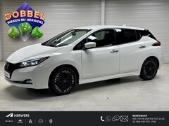 Nissan LEAF - Tekna 39 kWh / Nieuw uit Voorraad Leverbaar / * €2000, - Run Out Voordeel * / Achterbank,