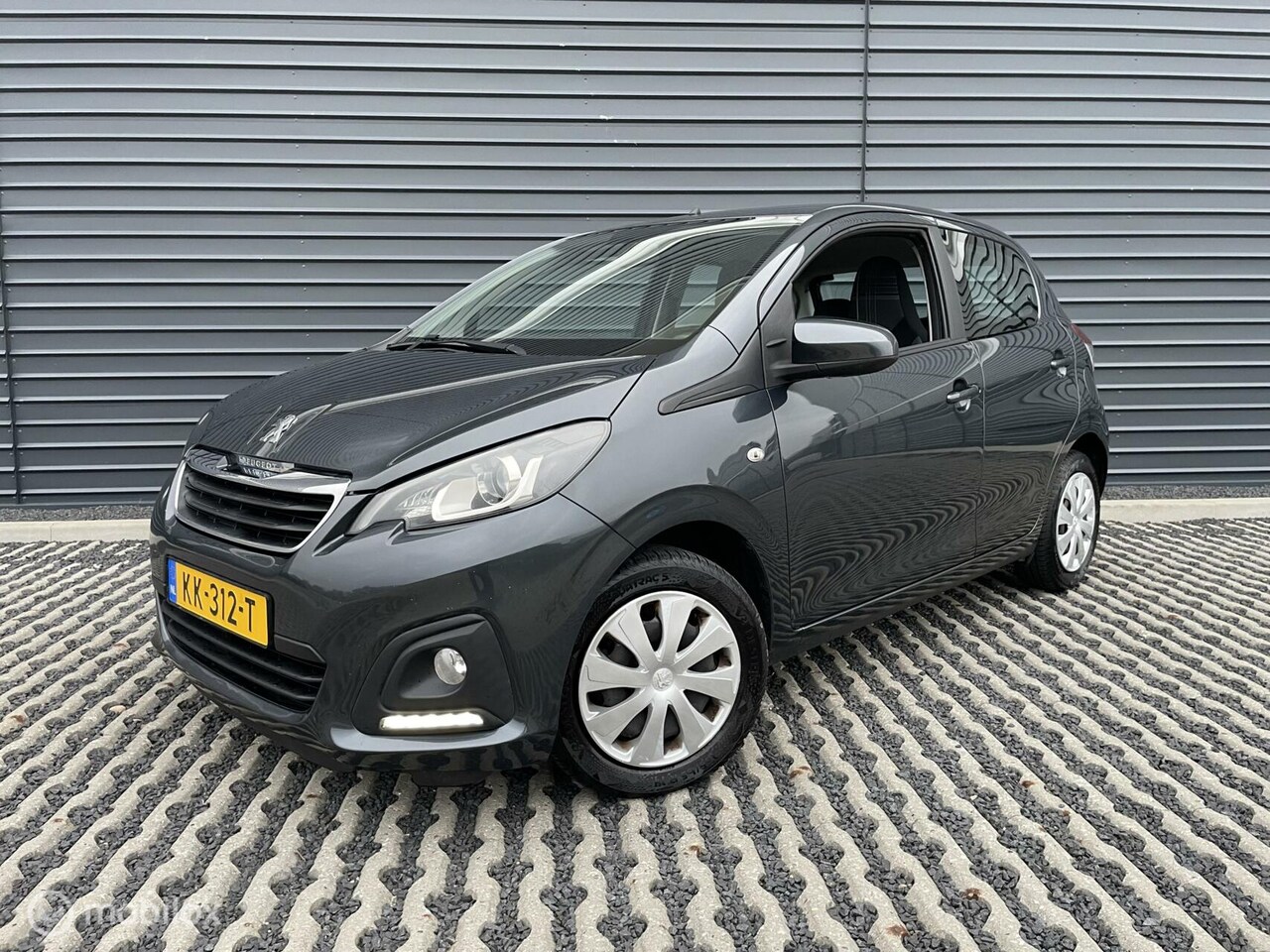 Peugeot 108 - 1.0 e-VTi Blue Lion | Navigatie & carkit | Airco - AutoWereld.nl